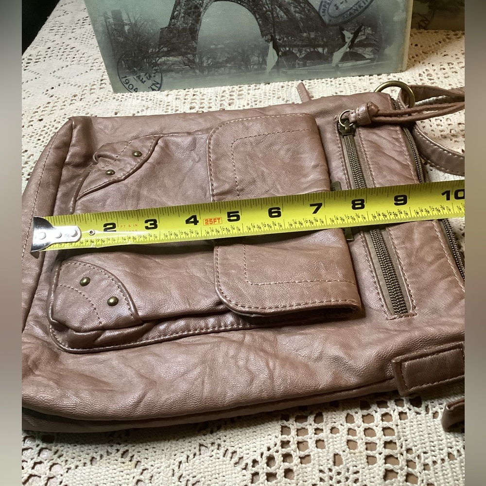Stone Mountain Women's Tan Crossbody Bag - Picture 10 of 14